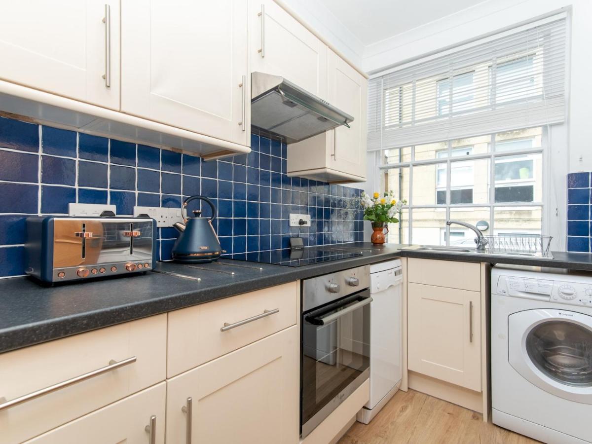 Pass The Keys Stylish 2 Bed Central Bath Apartment With Parking 외부 사진